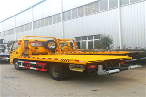 金水区附近拖车救援搭电